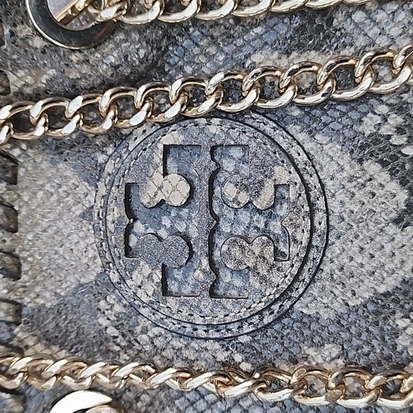 Tory Burch | Slouchy Marion Python Tote Bag Gray - Picture 5 of 15